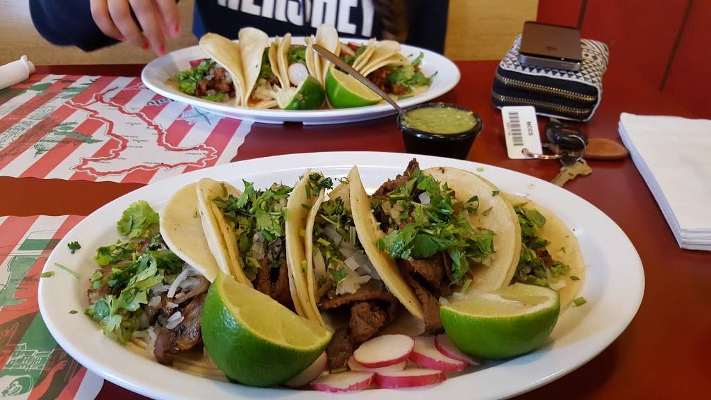 Espositos Italian & Mexican food | restaurant | 419 E Main St, Wrightstown, NJ 08562, USA | 6097235600 OR +1 609-723-5600