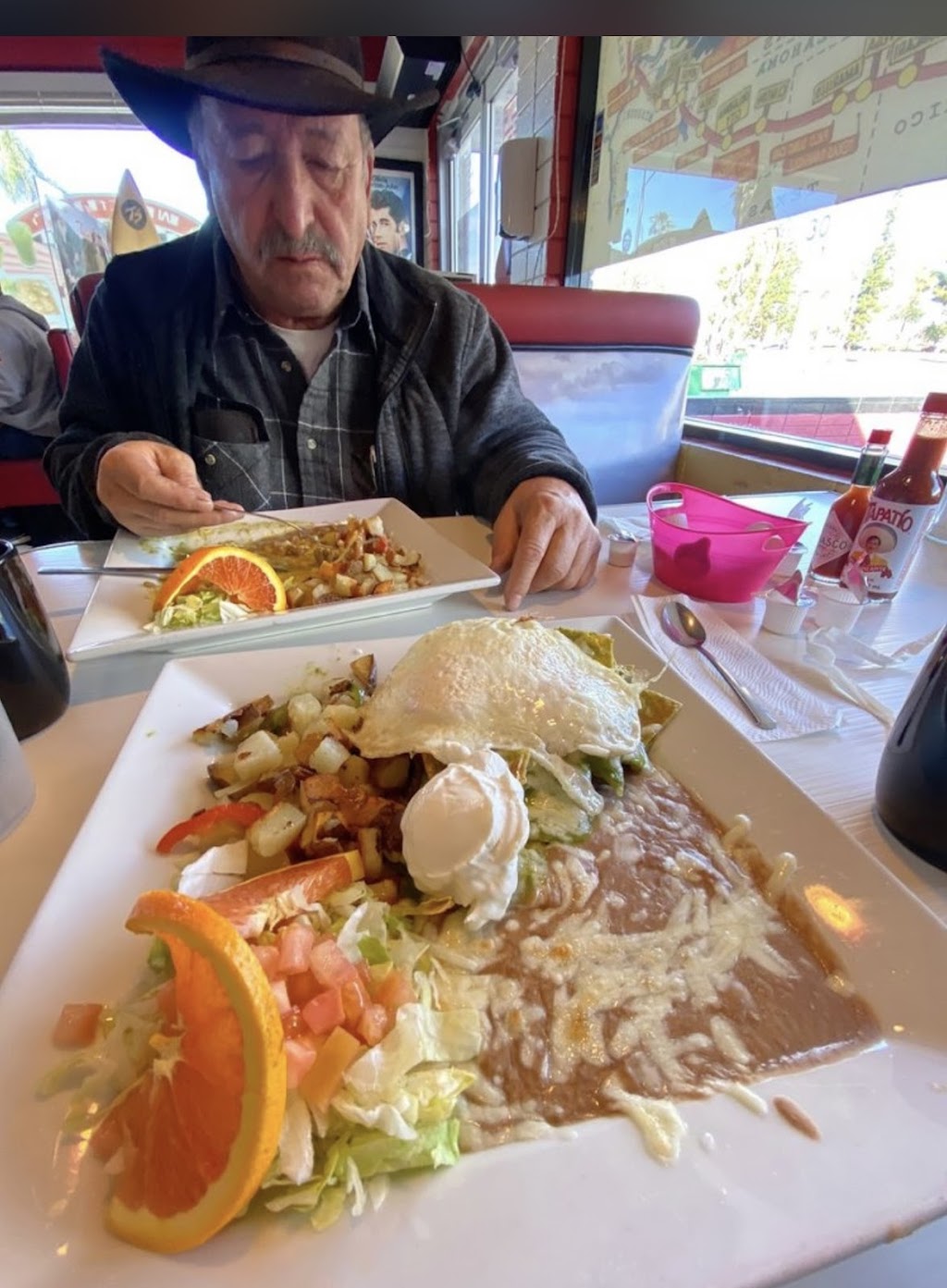 Jovis Pitstop | restaurant | 27141 Base Line St, Highland, CA 92346, USA | 9099071112 OR +1 909-907-1112