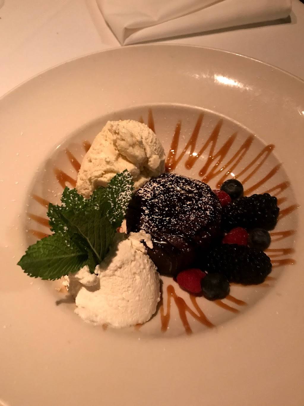 Port Land Grille | restaurant | 1908 Eastwood Rd, Wilmington, NC 28403, USA | 9102566056 OR +1 910-256-6056