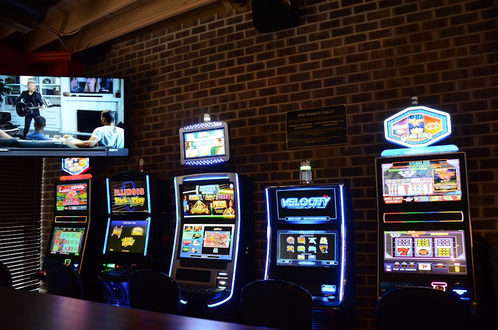 The Whistle Sports Bar & Grill | restaurant | 4911 95th St, Oak Lawn, IL 60453, USA | 7085815964 OR +1 708-581-5964