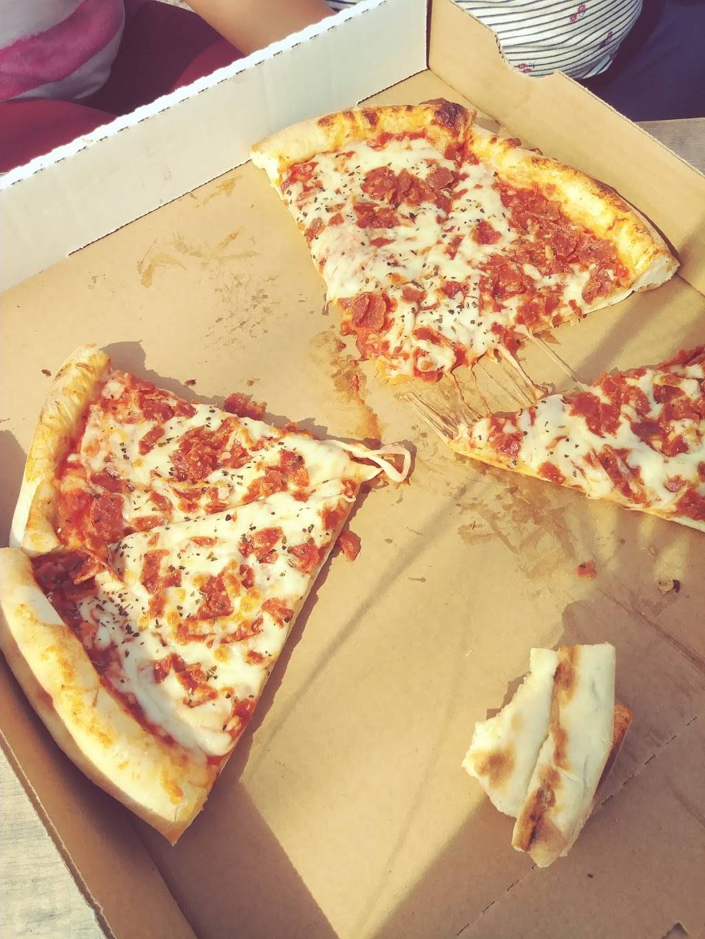 Big Tonys Pizzeria | restaurant | 2710 S Presa St, San Antonio, TX 78210, USA | 2105322555 OR +1 210-532-2555