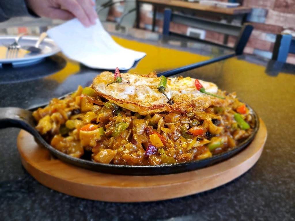 Gracies Cuisine | restaurant | 607 SE Everett Mall Way, Everett, WA 98208, USA | 4257409888 OR +1 425-740-9888