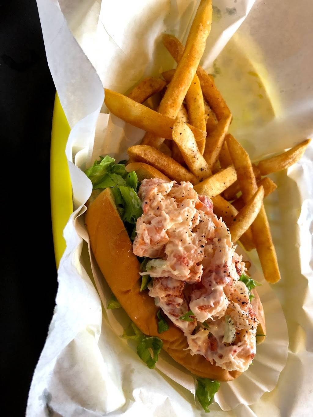 Downtown Crossing | restaurant | 1103 US-1, Sebastian, FL 32958, USA | 7726966068 OR +1 772-696-6068