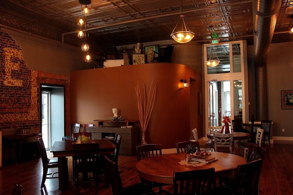 Van Gogh’s | restaurant | 129 E Main St, Marshalltown, IA 50158, USA | 6414855362 OR +1 641-485-5362