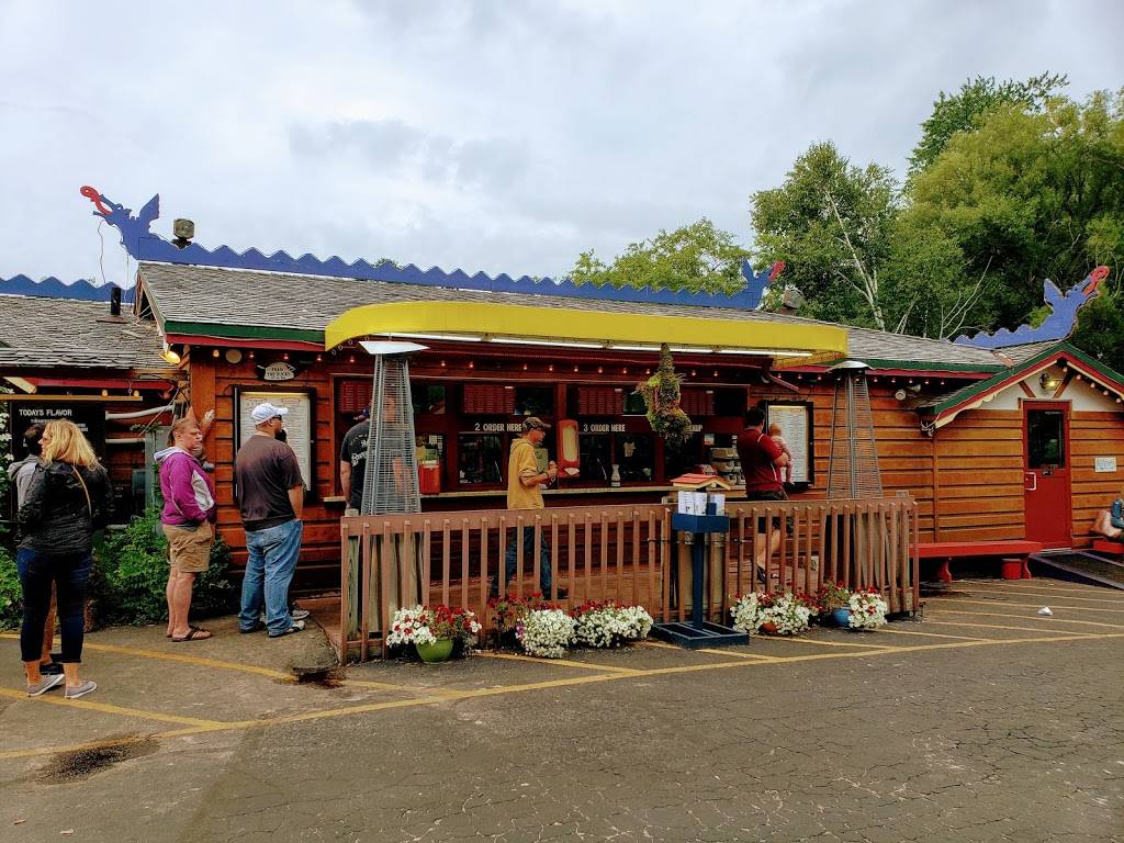Not Licked Yet Frozen Custard | restaurant | 4054 Main St, Fish Creek, WI 54212, USA | 9208682617 OR +1 920-868-2617