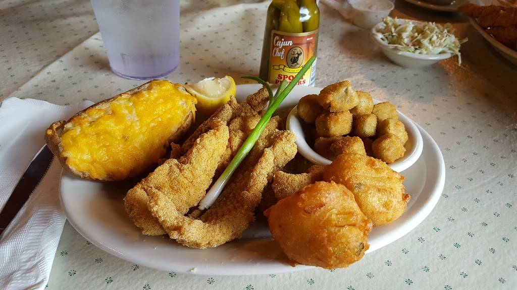 Acadiana Cafe | restaurant | 1289 SW Loop 410, San Antonio, TX 78227, USA | 2106740019 OR +1 210-674-0019