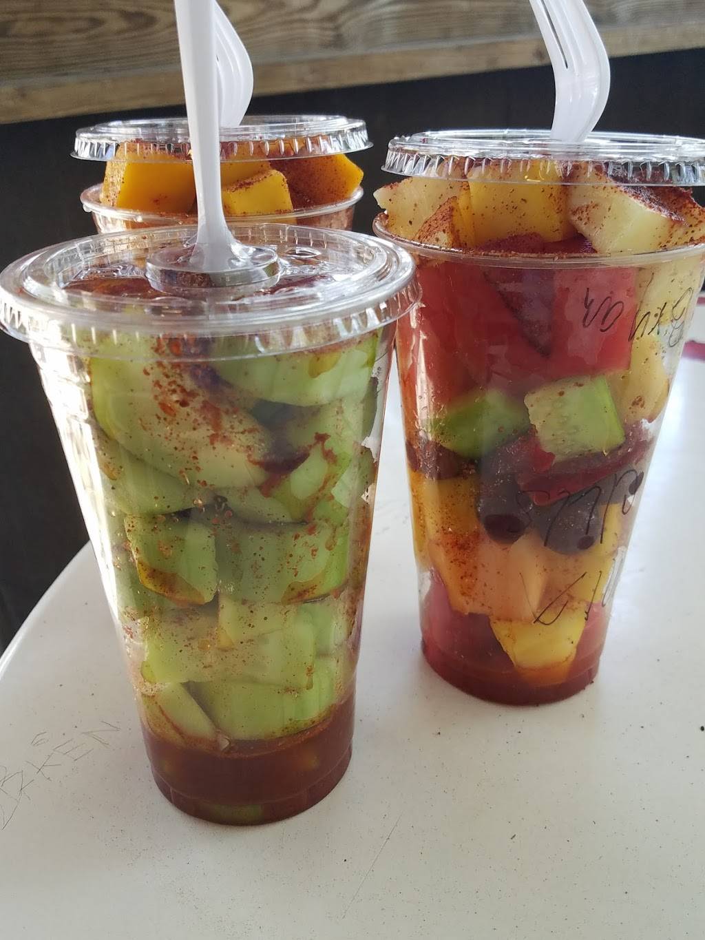 Fruteria Las Gueras | restaurant | 4823 Evers Rd, San Antonio, TX 78228, USA | 2105448176 OR +1 210-544-8176