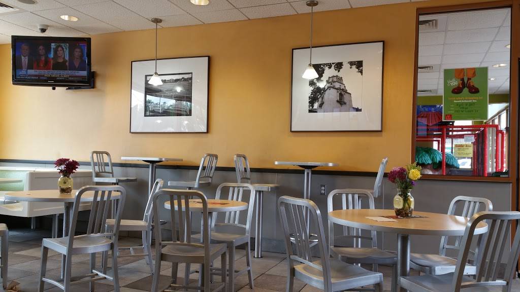 McDonalds | cafe | 5722 W Lovers Ln, Dallas, TX 75209, USA | 2143507731 OR +1 214-350-7731
