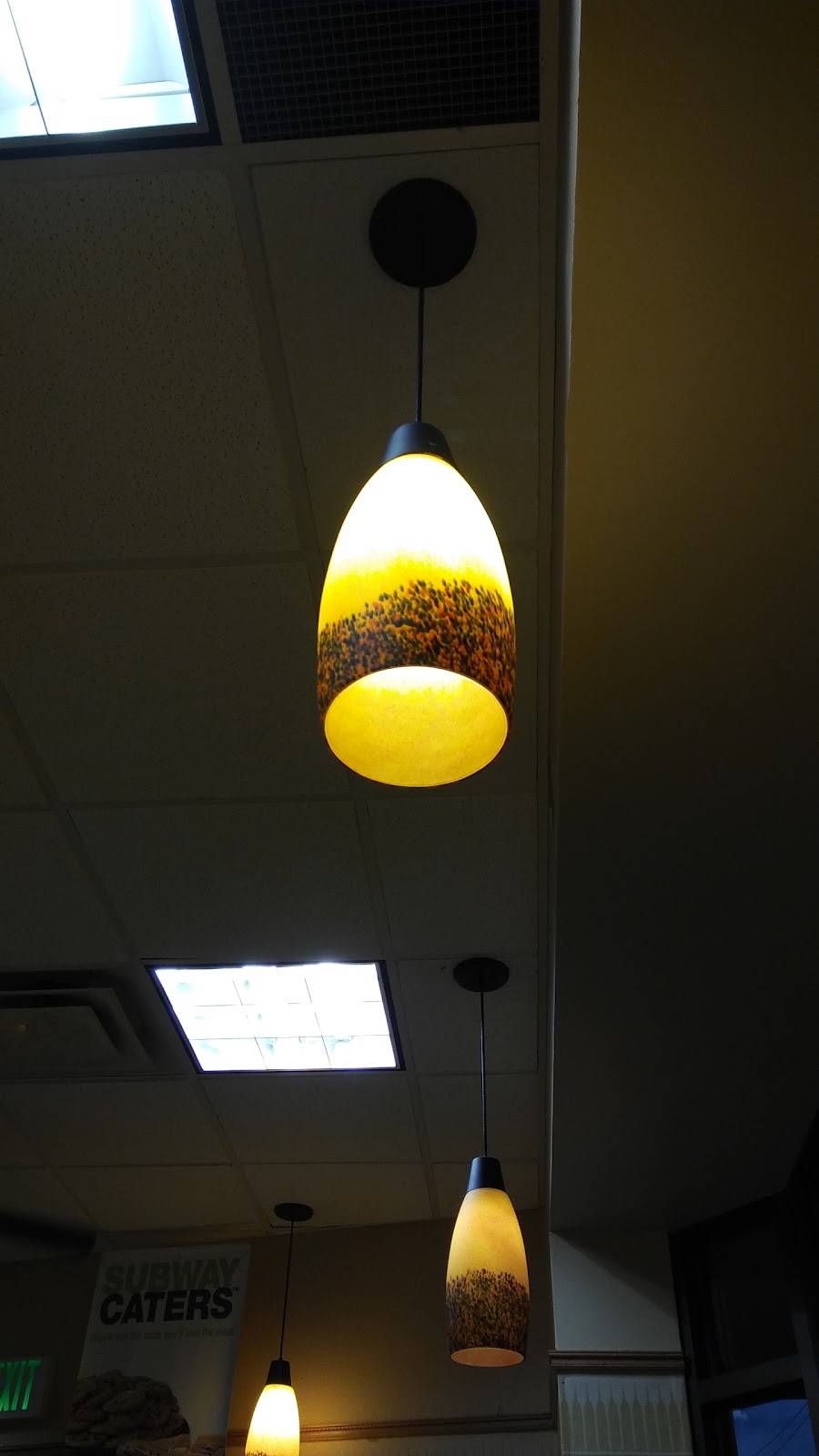 Subway | restaurant | 31 E South St, Indianapolis, IN 46225, USA | 3175361700 OR +1 317-536-1700