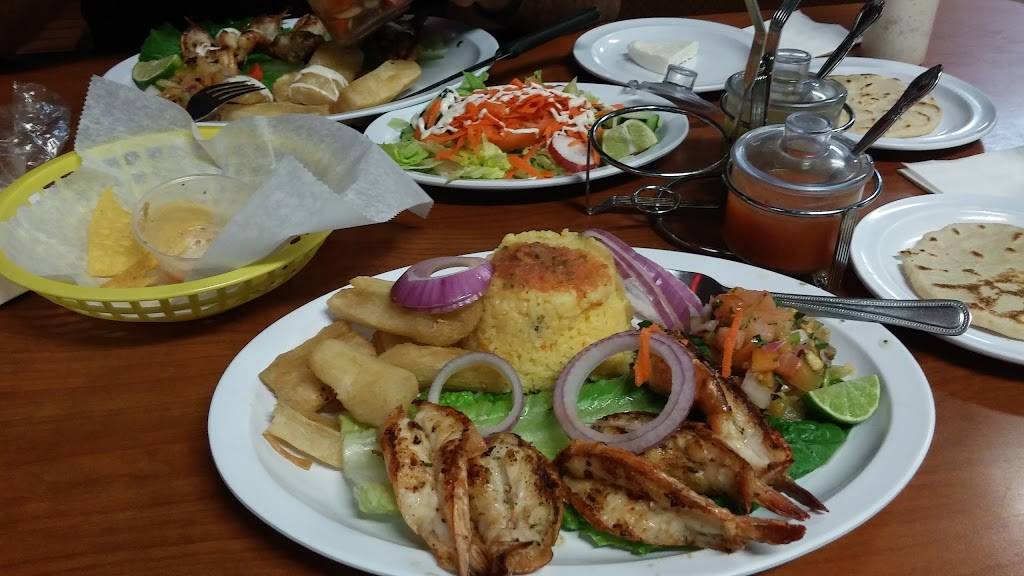 El Rinconcito Salvadoreño | restaurant | 8029 Kimberly Blvd, North Lauderdale, FL 33068, USA | 9547213505 OR +1 954-721-3505