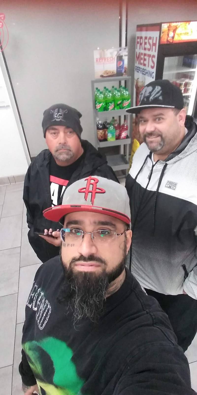 Papa Murphys Take N Bake Pizza | meal takeaway | 552 N Main St, Manteca, CA 95336, USA | 2092391717 OR +1 209-239-1717