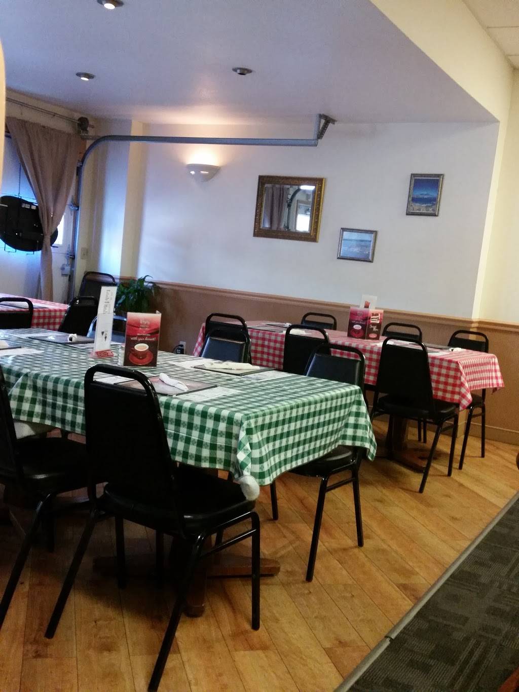 Marias Italian Restaurant | restaurant | 109 W Spring St, Titusville, PA 16354, USA | 8148278800 OR +1 814-827-8800