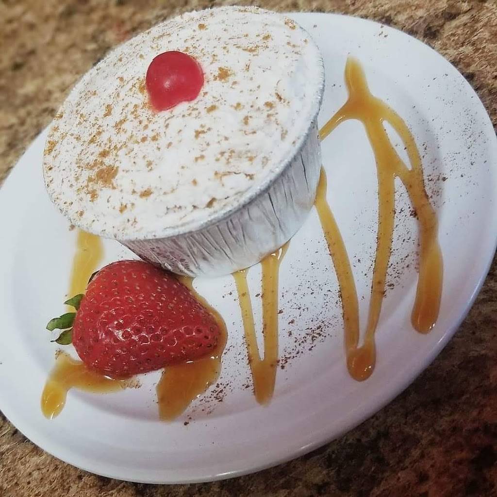 Antojitos Navideños todo el año | restaurant | 635 Robin Rd, Lakeland, FL 33803, USA | 8635006585 OR +1 863-500-6585