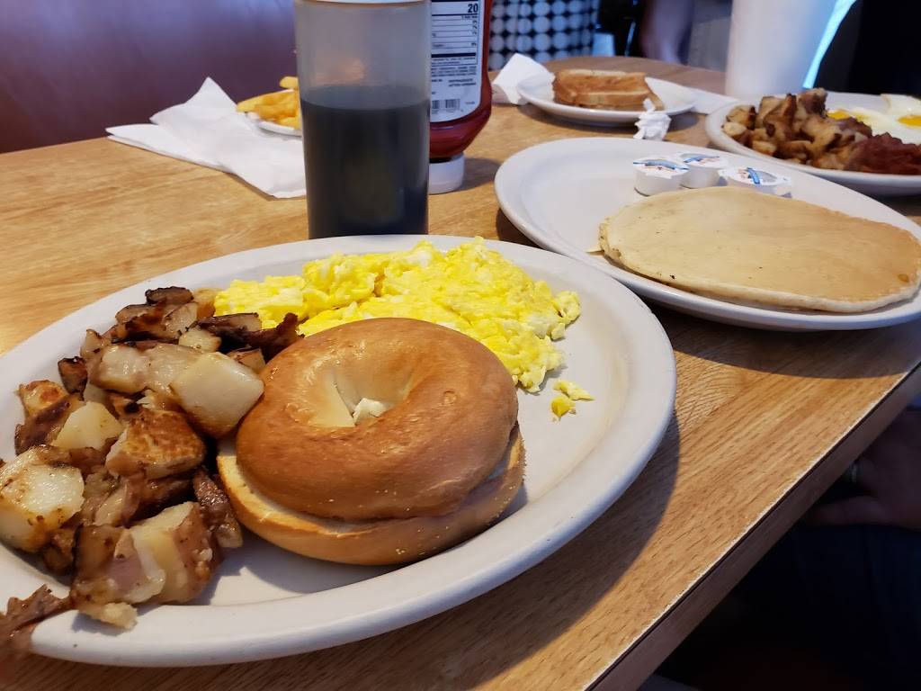 Fat Jacks Deli & Pub | meal takeaway | 2940 Florida Ave S, Lakeland, FL 33803, USA | 8636870262 OR +1 863-687-0262