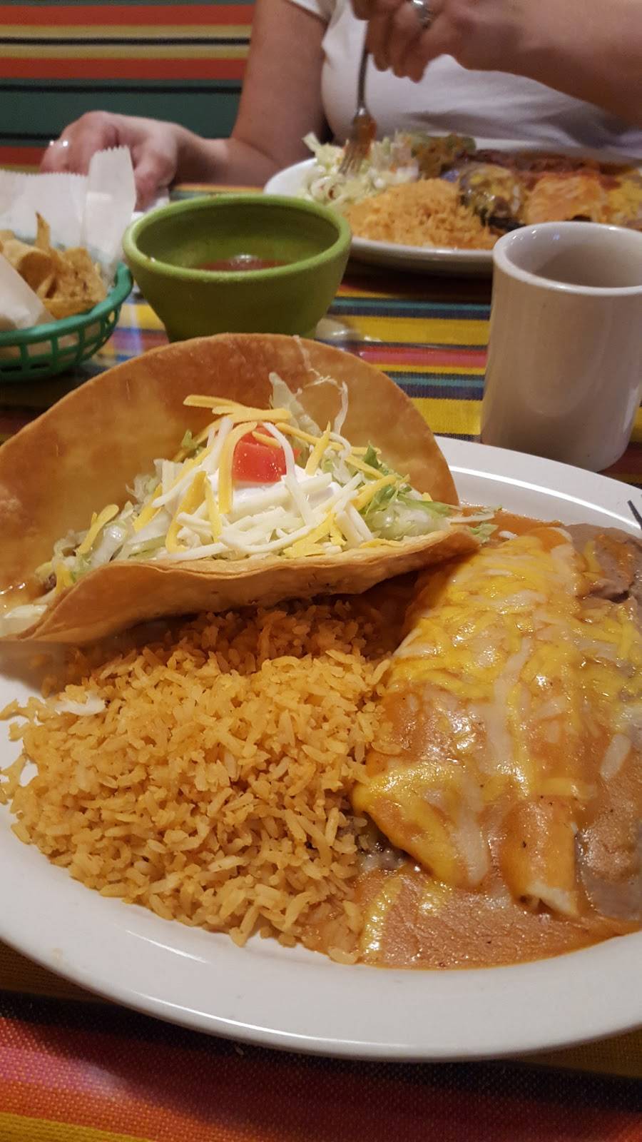 El Tequila Bar & Grill | restaurant | 15546 West, Co Rd B, Hayward, WI 54843, USA | 7159342951 OR +1 715-934-2951