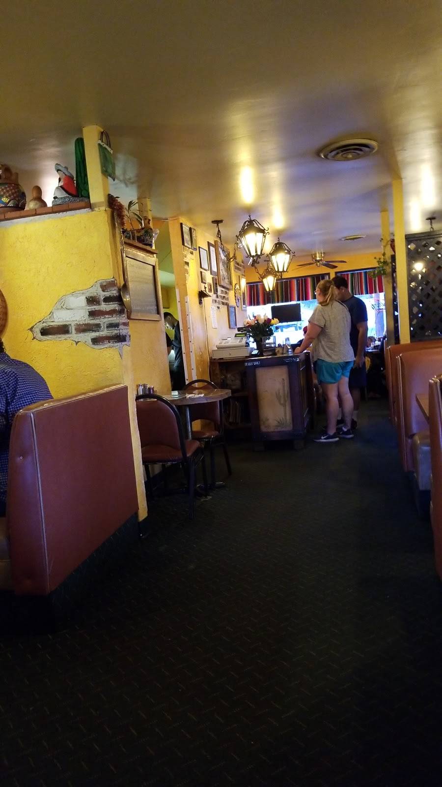 Casa de Lago | restaurant | 891 N Ventura Ave, Oak View, CA 93022, USA | 8056499595 OR +1 805-649-9595