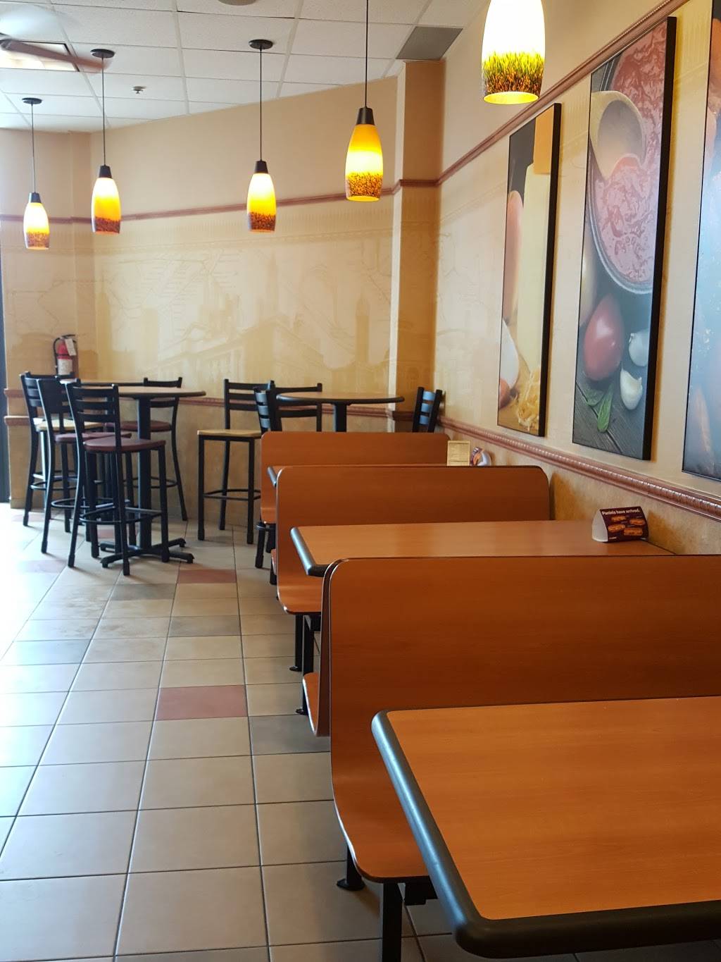 Subway | restaurant | Uptown Centre, 1900 Appleby Line Unit 4 Building 1, Burlington, ON L7L 0B7, Canada | 9053325900 OR +1 905-332-5900