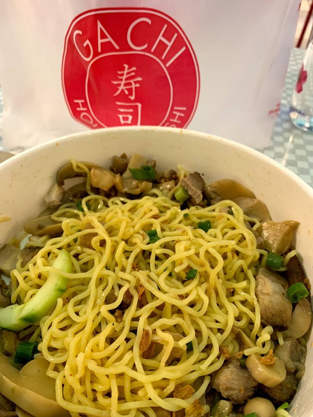 Gachi Sushi & Noodles Terminal A West | restaurant | 8500 Essington Ave, Philadelphia, PA 19153, USA | 2153657419 OR +1 215-365-7419