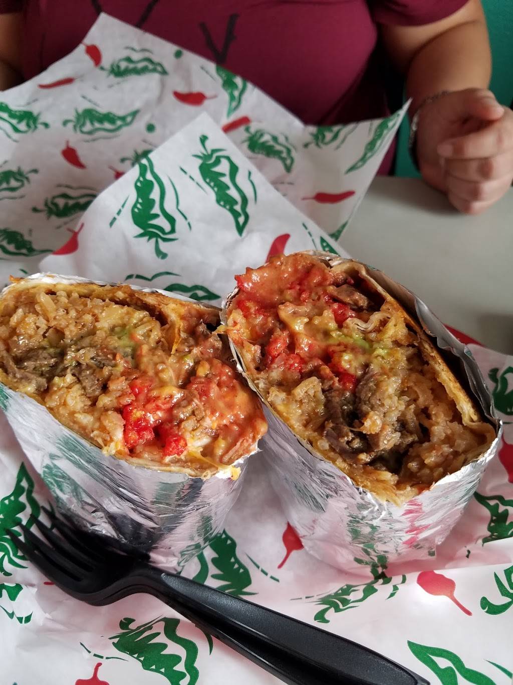 Big Poppas Tacos | restaurant | 2118 N PanAm Expy, San Antonio, TX 78208, USA | 2102310042 OR +1 210-231-0042