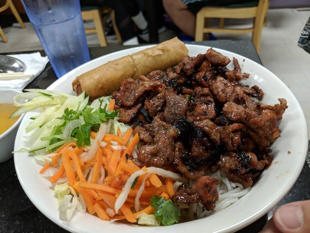 Pho Saigon | restaurant | 1972 N Texas St C, Fairfield, CA 94533, USA | 7074224383 OR +1 707-422-4383