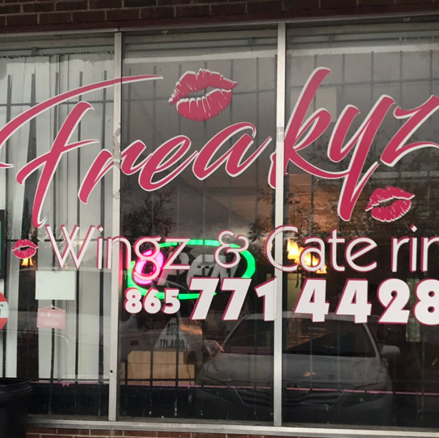 Freakyz Wingz | restaurant | 2517 Martin Luther King Jr Ave, Knoxville, TN 37914, USA | 8657714428 OR +1 865-771-4428
