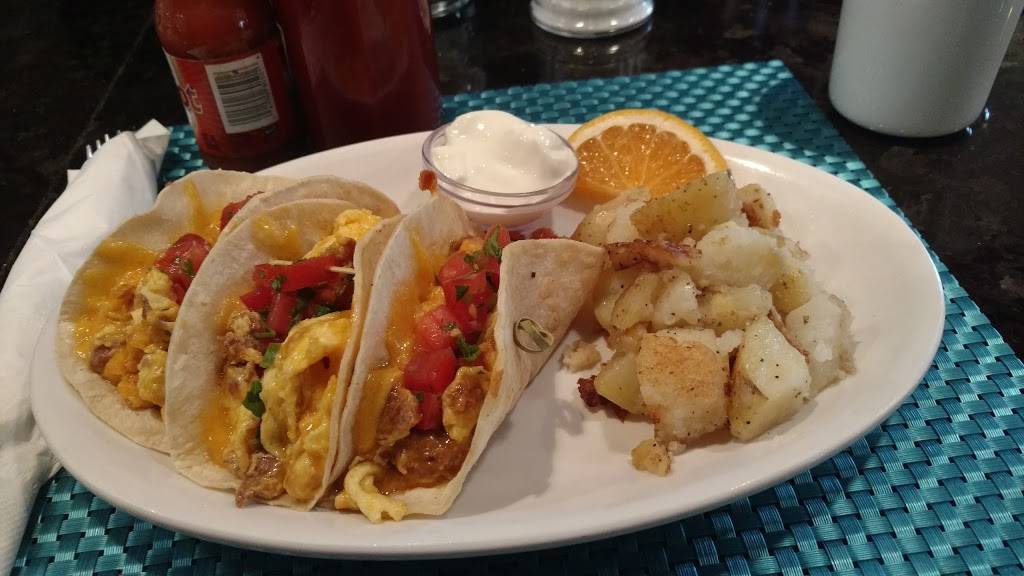 The Little Cake Cafe | restaurant | 1052 Main St, Newington, CT 06111, USA | 8606650566 OR +1 860-665-0566