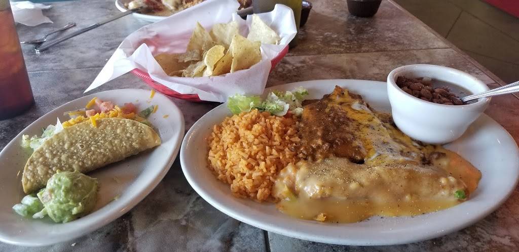 Pulidos | restaurant | 1029 N Saginaw Blvd, Saginaw, TX 76179, USA | 8178479517 OR +1 817-847-9517