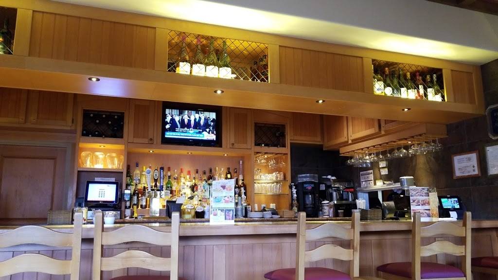 Olive Garden Italian Restaurant | meal takeaway | 20345 S Dixie Hwy, Cutler Bay, FL 33189, USA | 3052781220 OR +1 305-278-1220