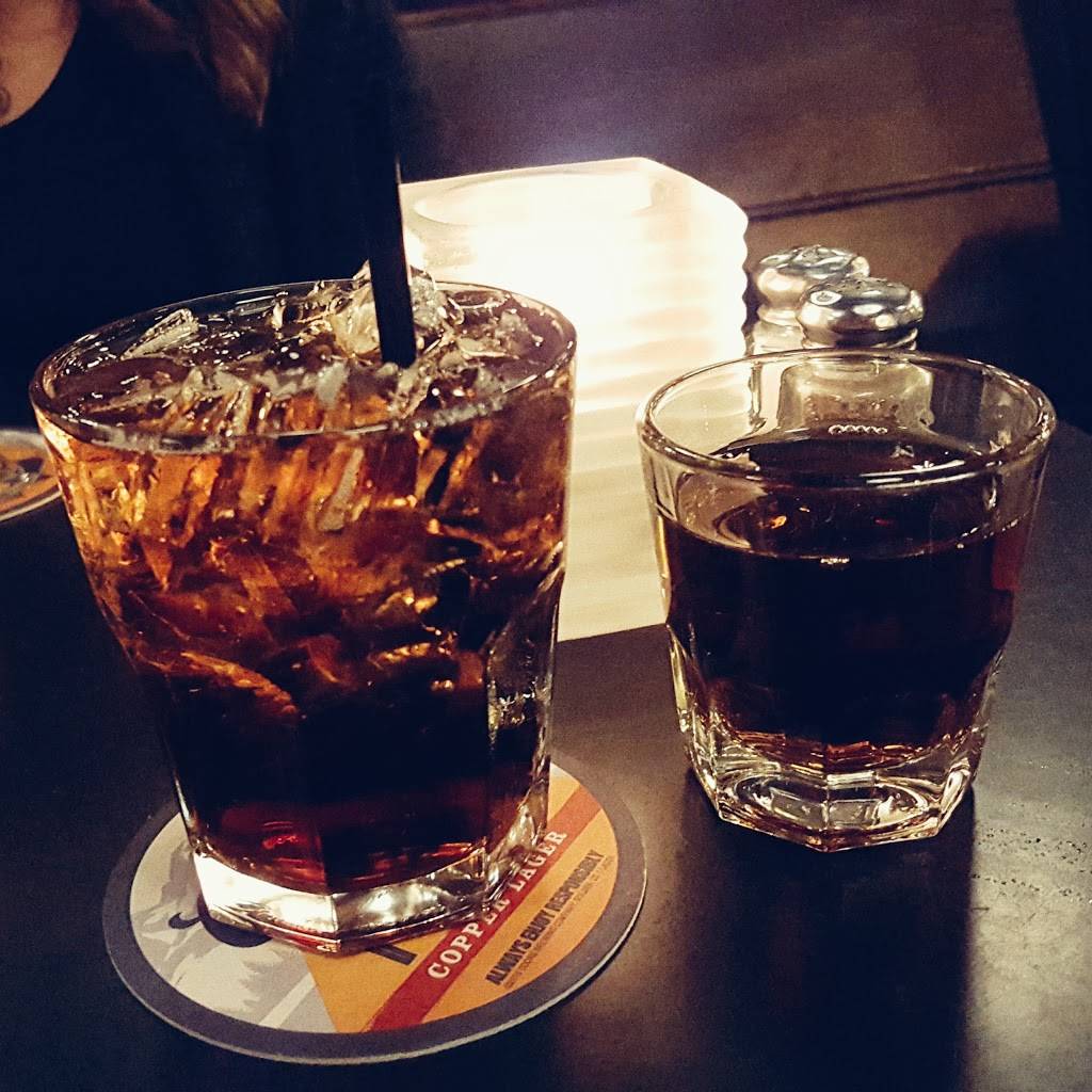 Lotties Lounge | restaurant | 4900 Rainier Ave S, Seattle, WA 98118, USA | 2067250519 OR +1 206-725-0519