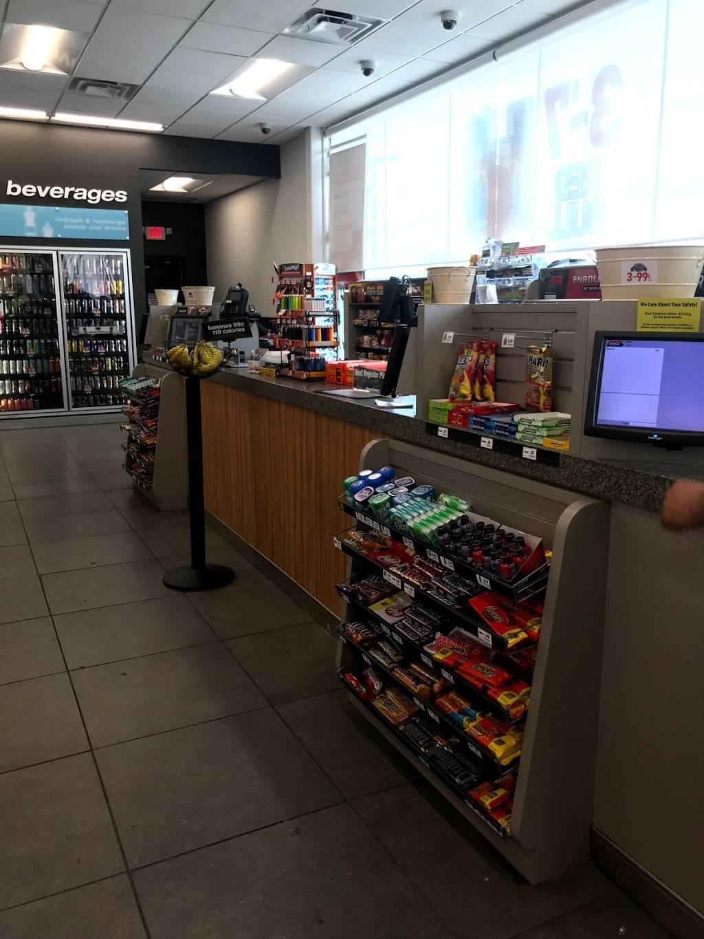 Thorntons | bakery | 3909 US-31E, Clarksville, IN 47130, USA | 8122837881 OR +1 812-283-7881