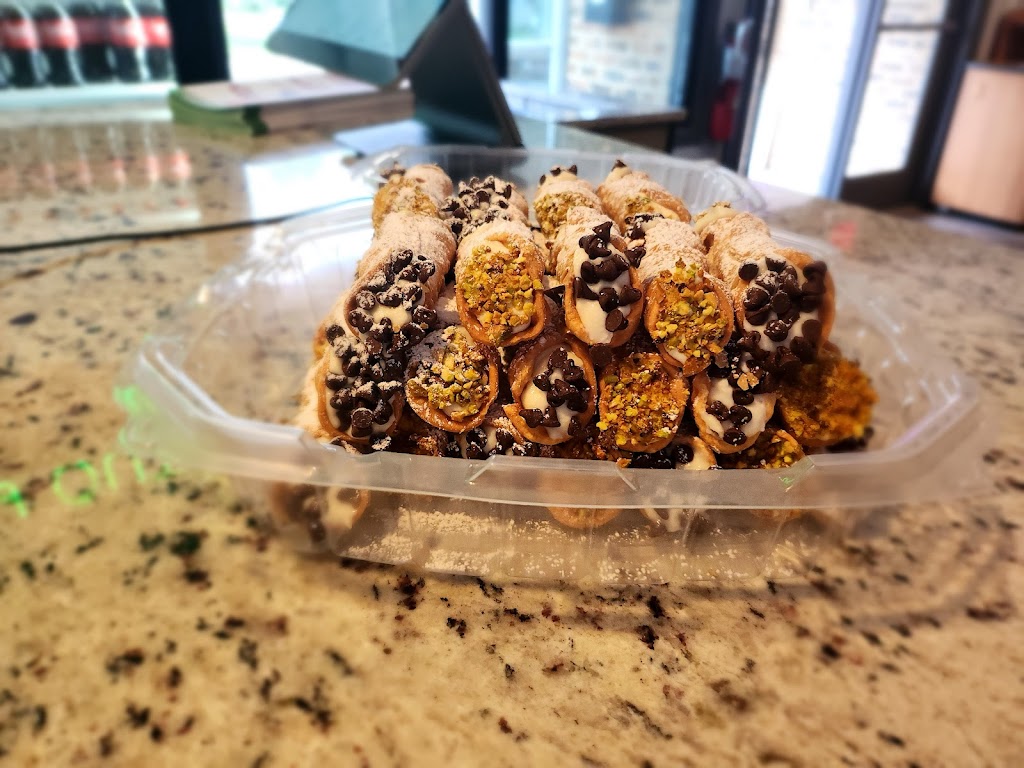 Annerinos Drive-In Restaurant | restaurant | 110 MacGregor Rd, Lockport, IL 60441, USA | 8156565100 OR +1 815-656-5100