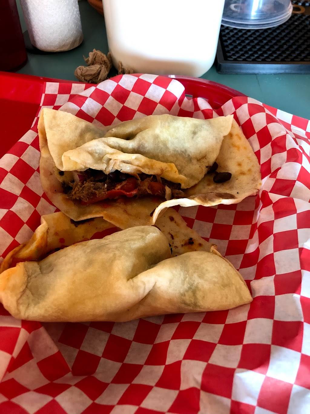 Redheaded Stranger | restaurant | 305 Arrington St, Nashville, TN 37207, USA | 6155448226 OR +1 615-544-8226