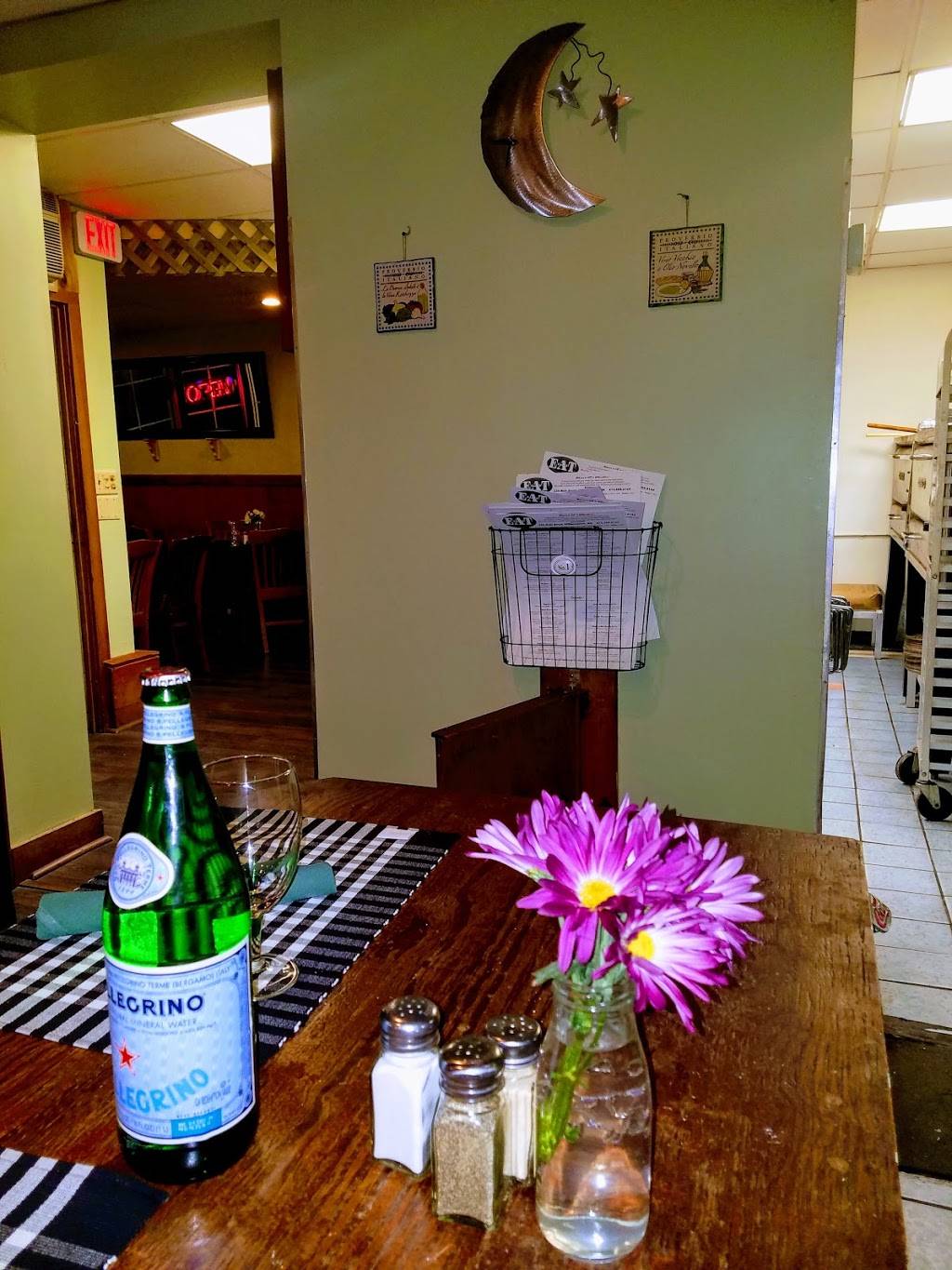 EAT IN WILLIAMSTOWN | restaurant | 234 Main St, Williamstown, MA 01267, USA | 4134586164 OR +1 413-458-6164