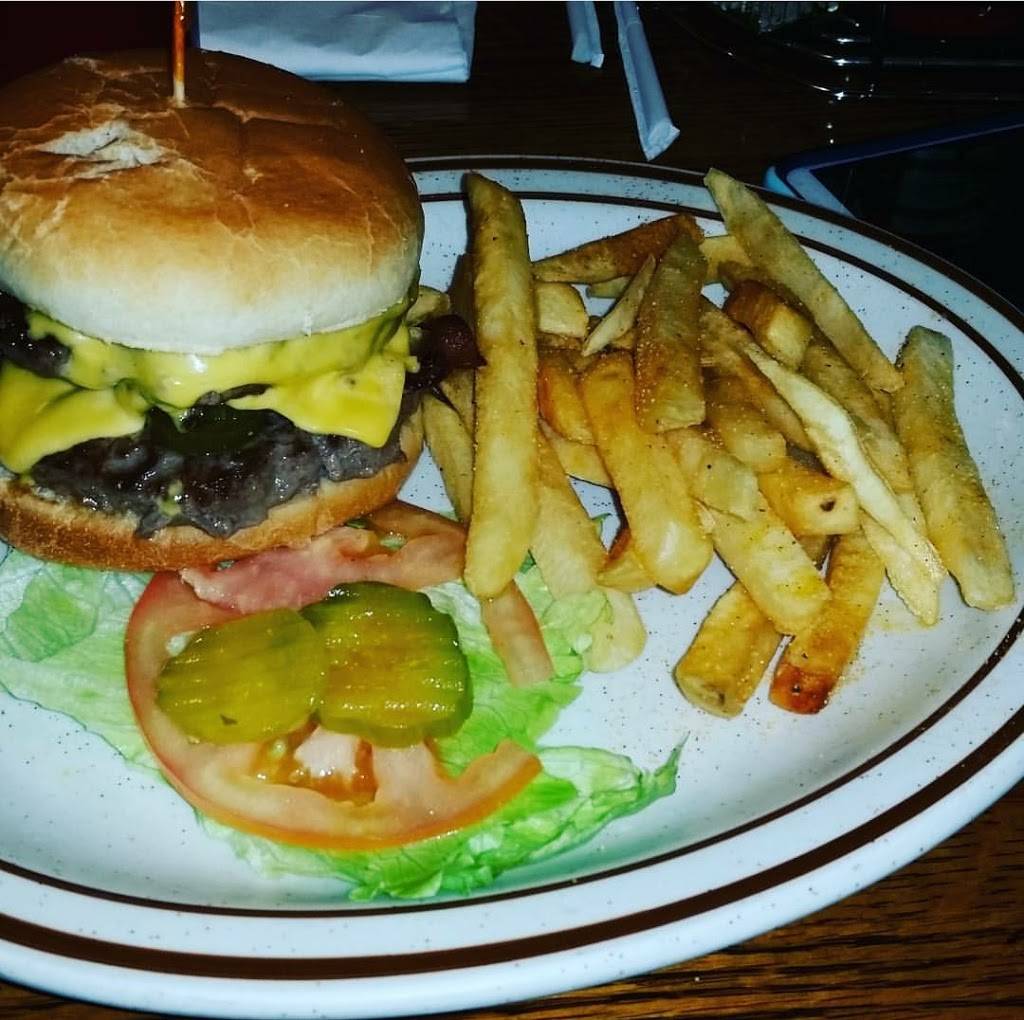 Loris Diner | restaurant | 364 E Court St, Kankakee, IL 60901, USA | 8159393790 OR +1 815-939-3790