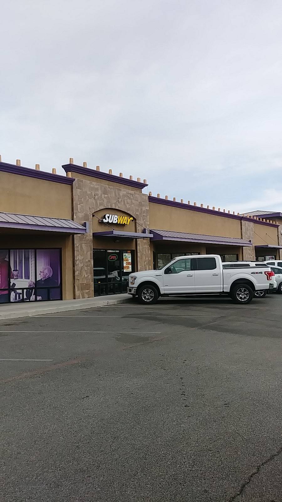 Subway | meal takeaway | 585 Osuna Rd NE, Albuquerque, NM 87113, USA | 5053419232 OR +1 505-341-9232