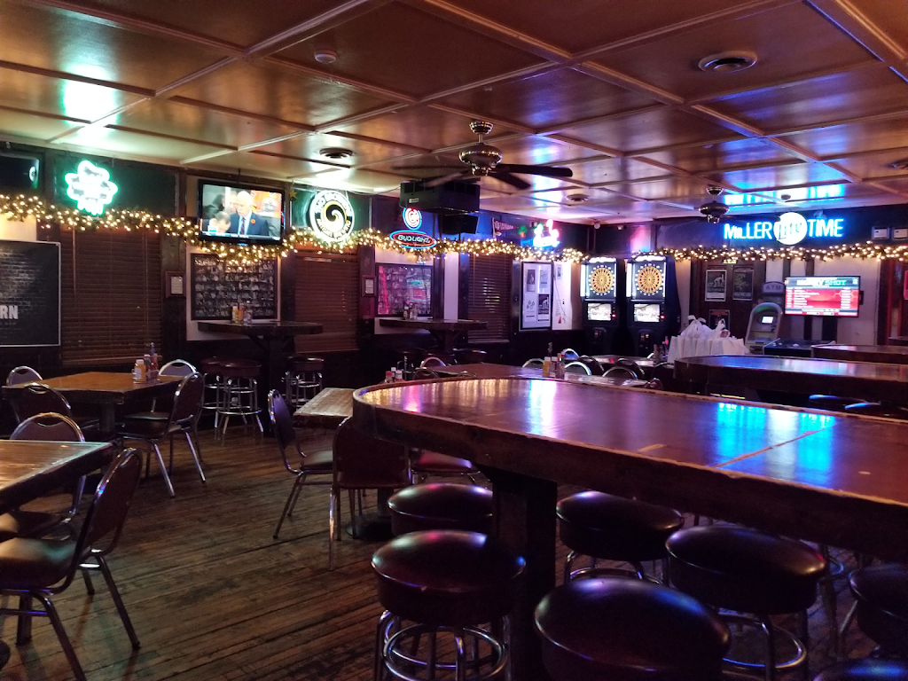 Tracys Tavern | restaurant | 401 55th St, Clarendon Hills, IL 60514, USA | 6306549451 OR +1 630-654-9451