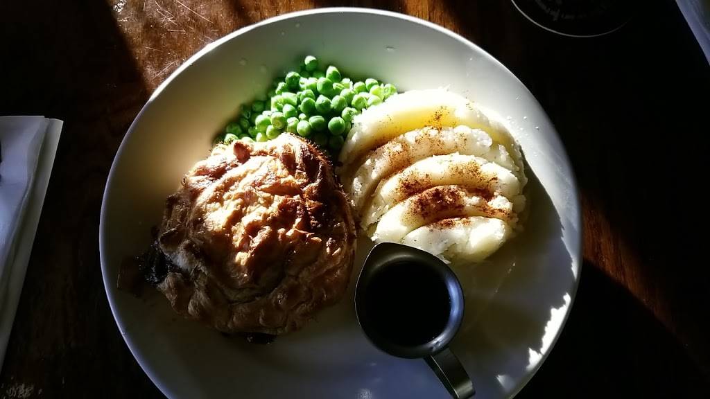 Kings Head British Pub Sunrise | restaurant | 2692 N University Dr #13, Sunrise, FL 33322, USA | 9545725933 OR +1 954-572-5933