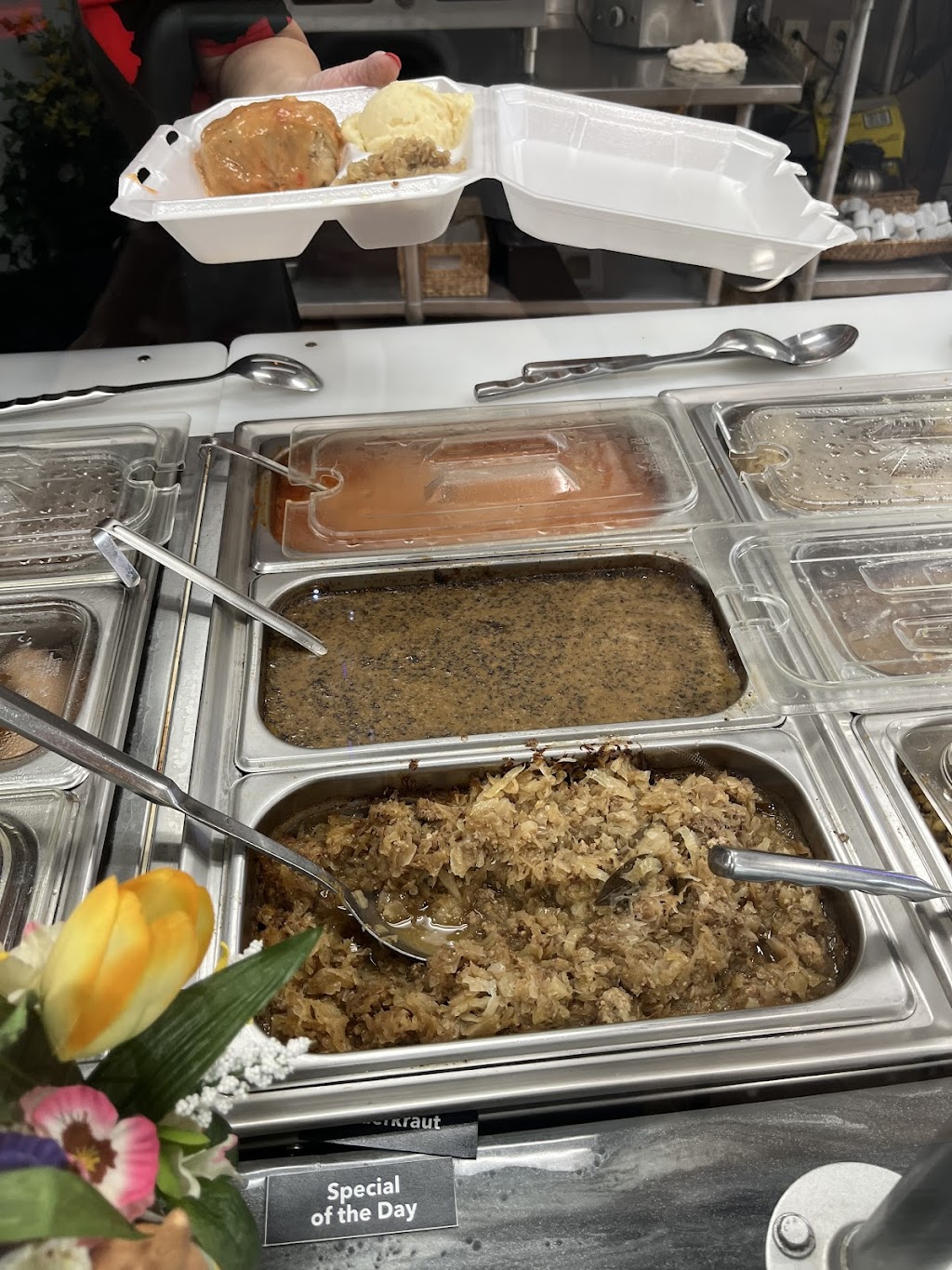 Cafe Europa | restaurant | 8536 Ridge Rd, New Port Richey, FL 34654, USA | 7278416868 OR +1 727-841-6868