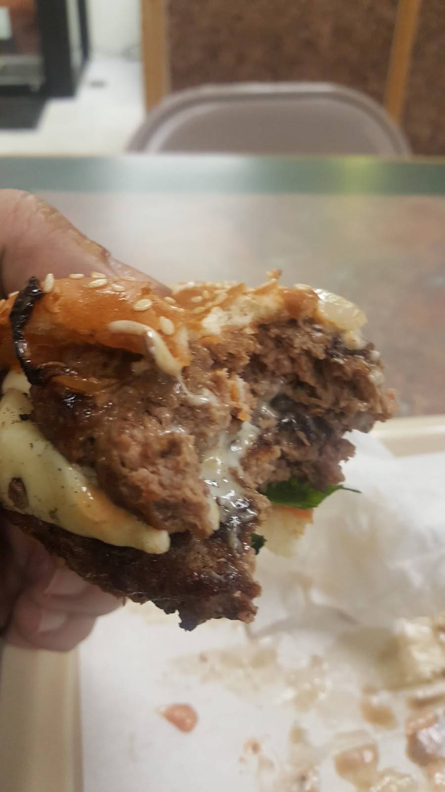 Small Burger | restaurant | 1820 W 18th St, Chicago, IL 60608, USA | 3122264680 OR +1 312-226-4680