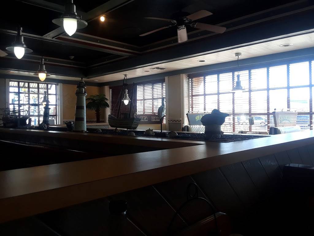 Long John Silvers | restaurant | 6645 W Happy Valley Rd, Glendale, AZ 85310, USA | 6238250284 OR +1 623-825-0284