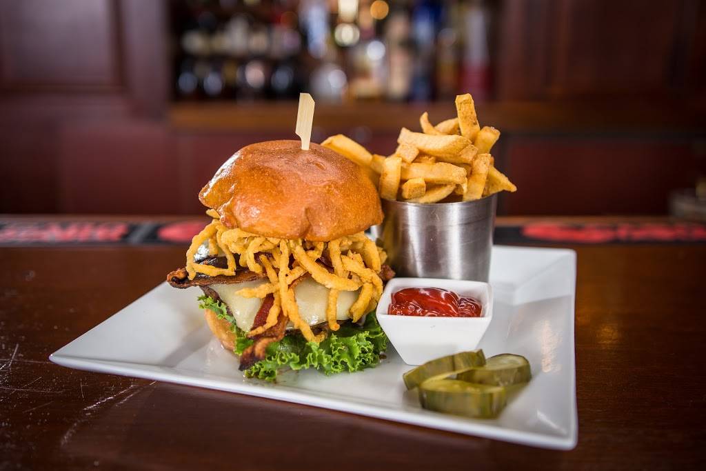 Bayzos Pub | restaurant | 2907 Main St, Brewster, MA 02631, USA | 7743236012 OR +1 774-323-6012