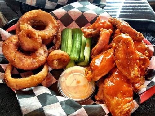 The Dirty Buffalo - Colley Ave | restaurant | 4012 Colley Ave, Norfolk, VA 23508, USA | 7572267851 OR +1 757-226-7851