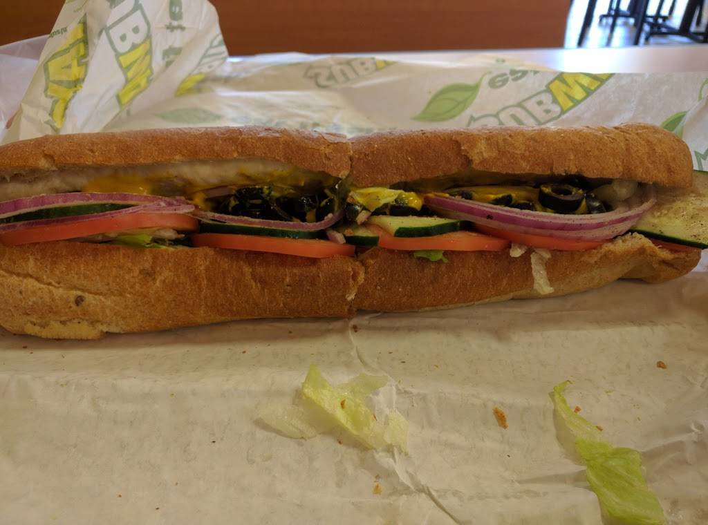Subway | restaurant | 706 Arneill Rd, Camarillo, CA 93010, USA | 8059874511 OR +1 805-987-4511