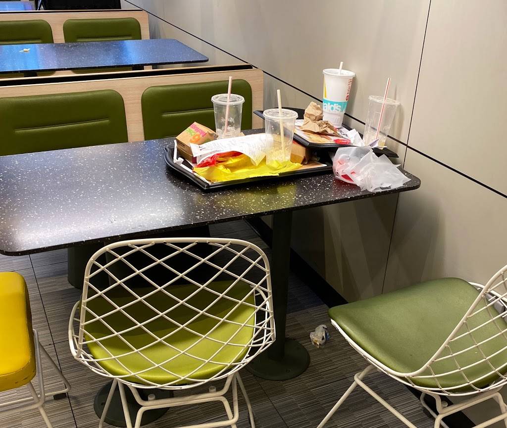 McDonalds | cafe | 429 7th Ave, New York, NY 10001, USA | 2127367890 OR +1 212-736-7890