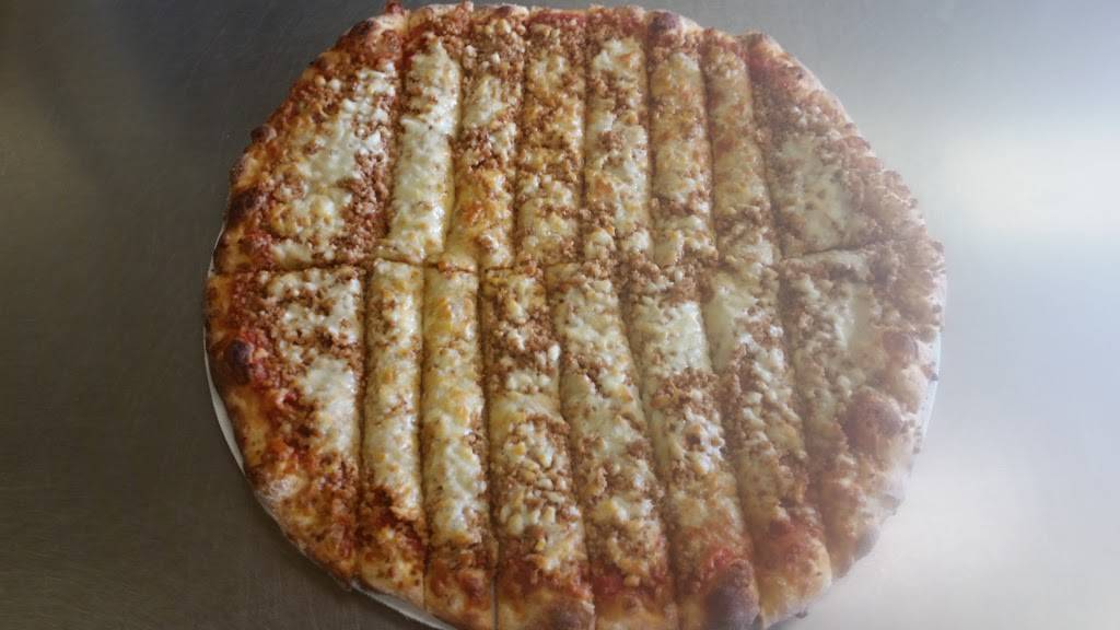 Pizza Joynt | restaurant | 655 10th Ave W, Milan, IL 61264, USA | 3097874942 OR +1 309-787-4942