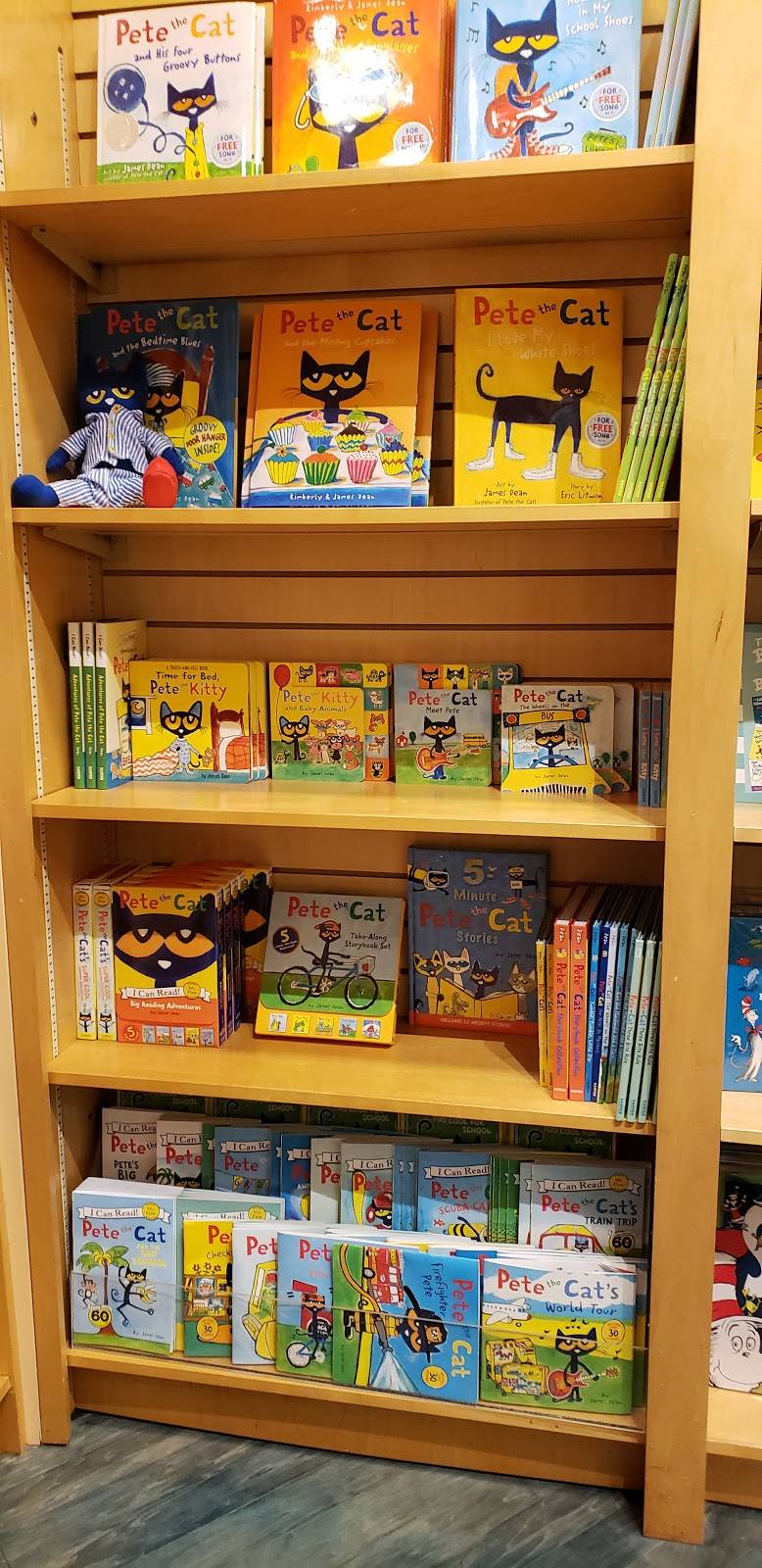 Starbucks at Barnes & Noble | restaurant | 21 Grand Corner Ave, Gaithersburg, MD 20878, USA | 3017210860 OR +1 301-721-0860