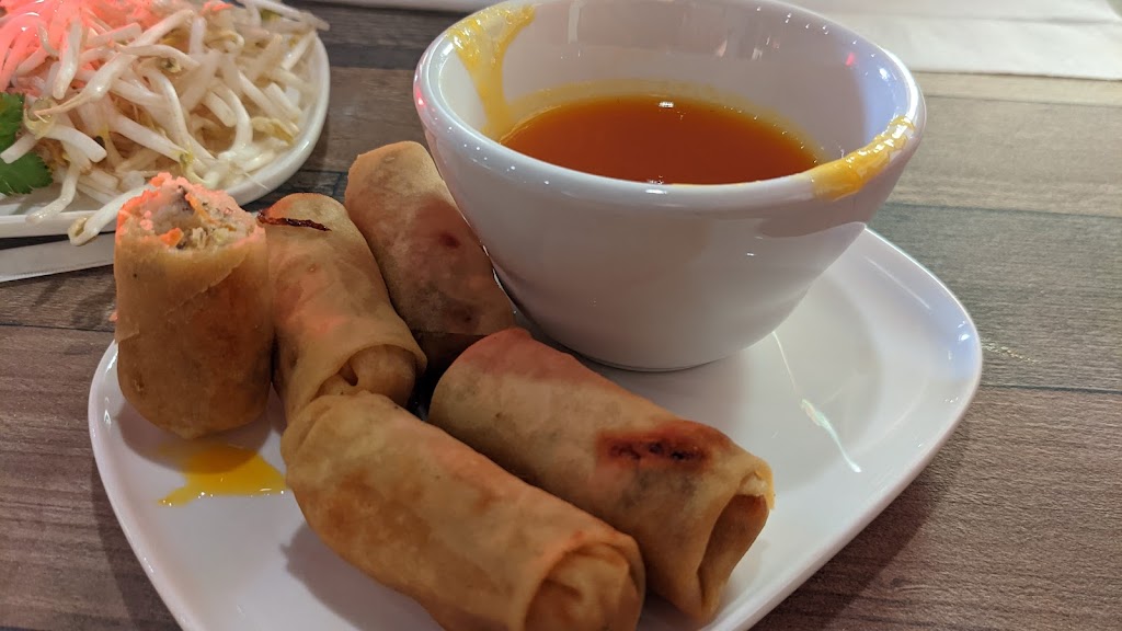 Pho Palace | restaurant | 1402 Shane Ln Suite #10, Bentonville, AR 72712, USA | 4795537403 OR +1 479-553-7403