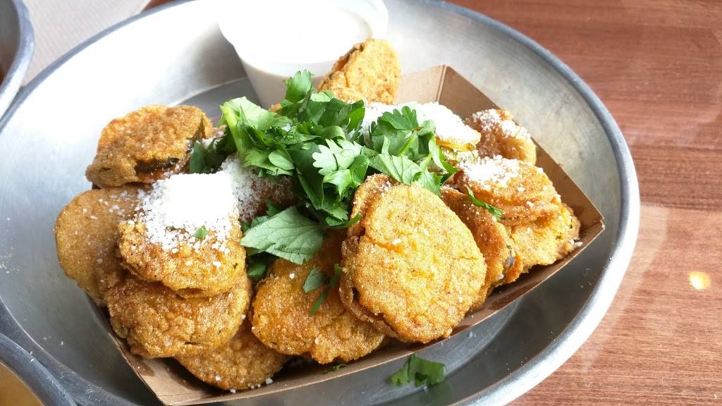 Feast BBQ | restaurant | 909 E Market St #100, Louisville, KY 40206, USA | 5027499900 OR +1 502-749-9900