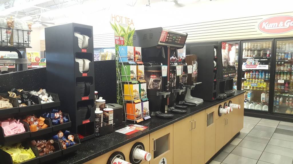 Kum & Go | meal takeaway | 2710 Moberly Ln, Bentonville, AR 72712, USA | 4794640849 OR +1 479-464-0849