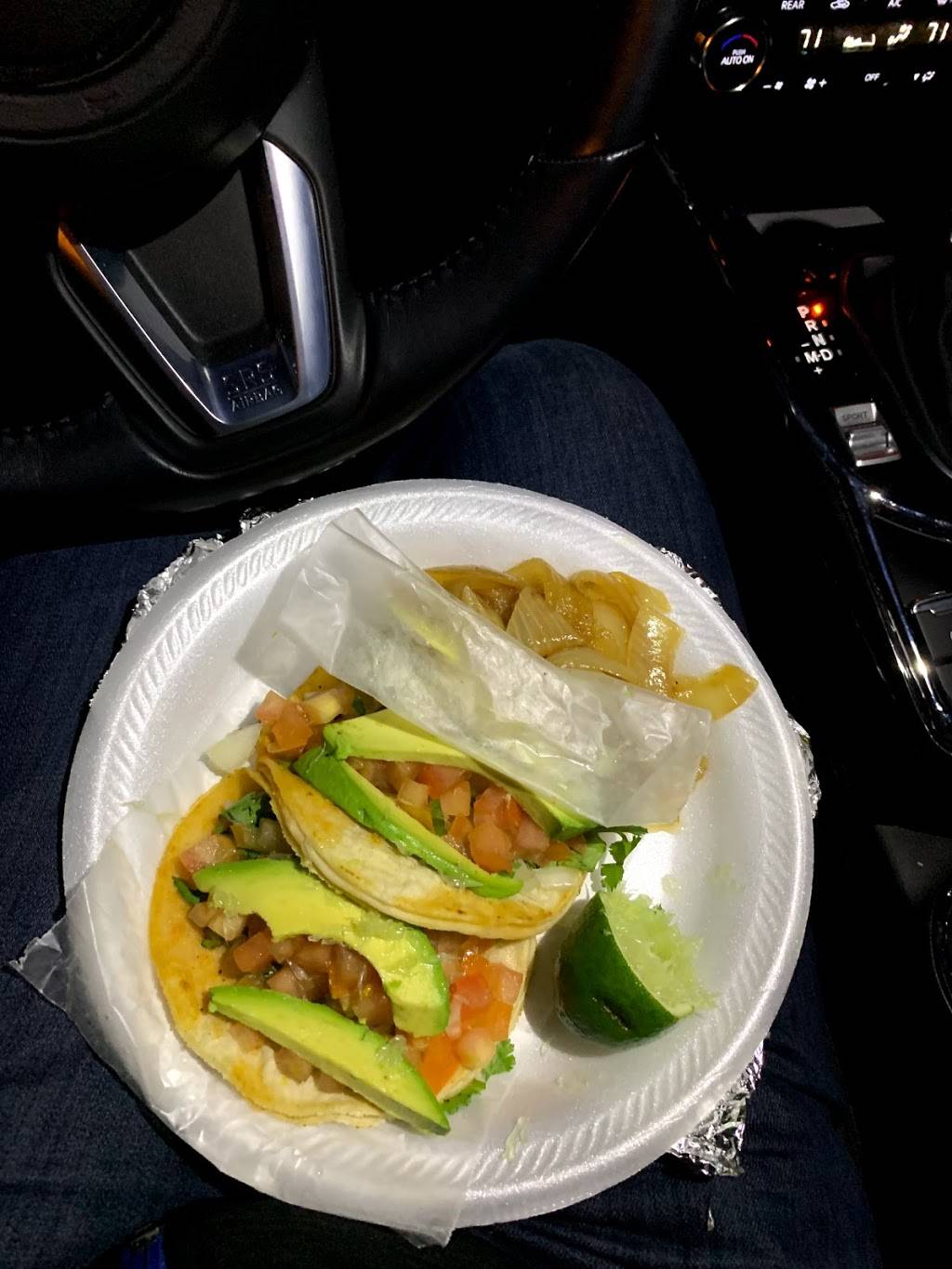 El Taconazoo | restaurant | 2813-2919 S Old Wire Rd, Rogers, AR 72758, USA | 4795865251 OR +1 479-586-5251